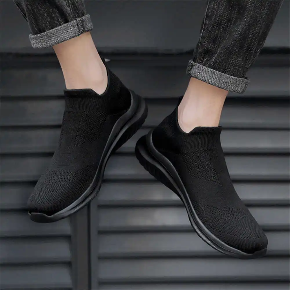 Streetwear Brand In Uk - Sepatu olahraga pria, krem lembut baru